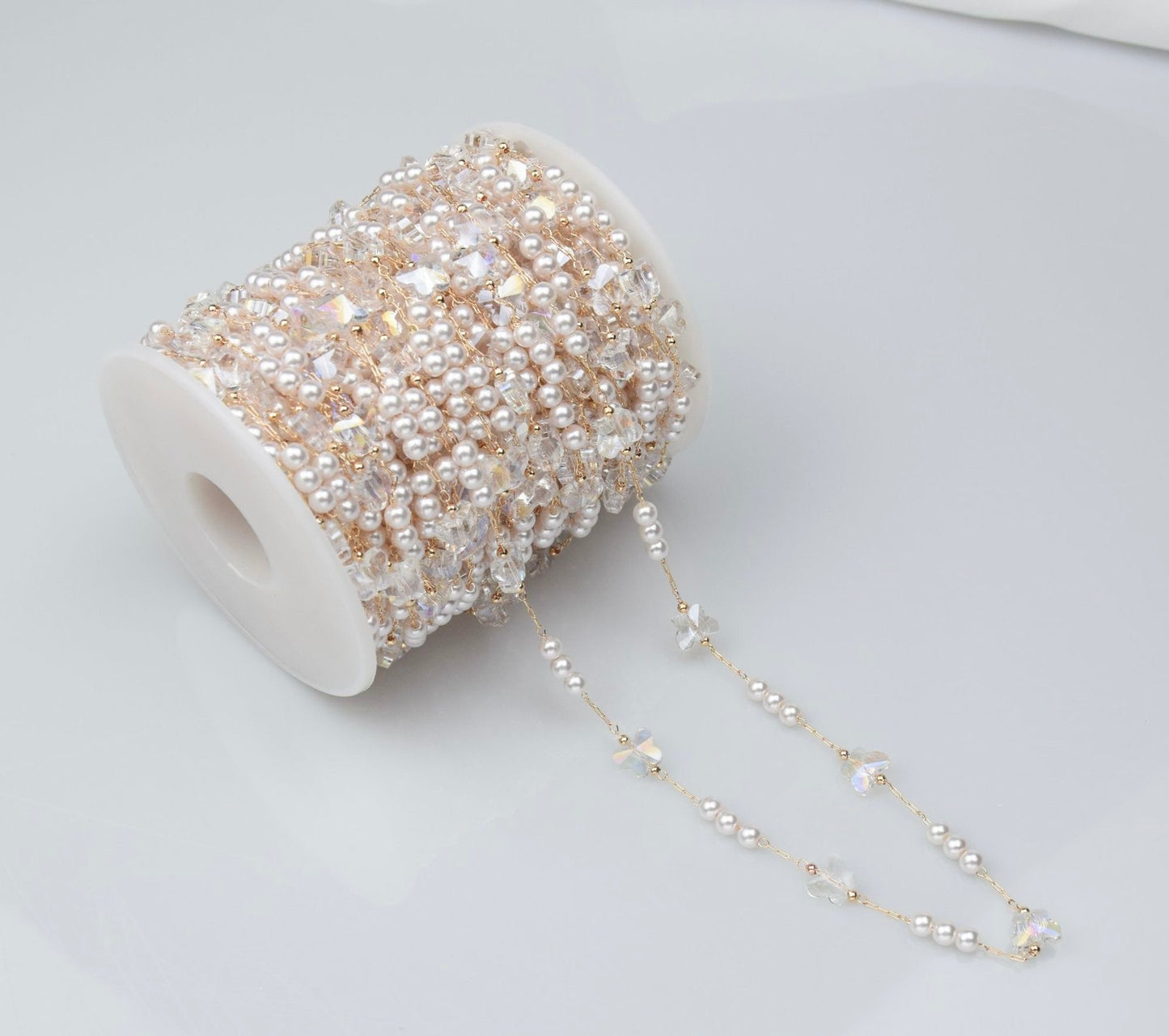 パールと蝶々のチェーン